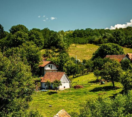 De ce merita sa investesti in turismul rural romanesc?